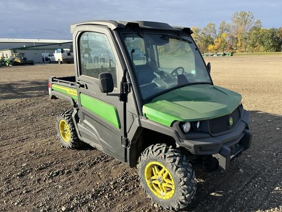 Image of John Deere XUV 835M equipment image 3