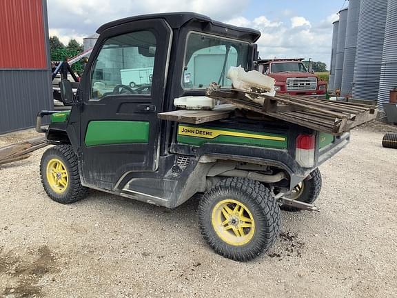 Image of John Deere XUV 835M equipment image 3