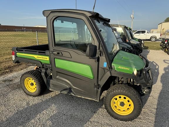 Image of John Deere XUV 835M Primary image