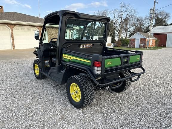 Image of John Deere XUV 835M equipment image 3