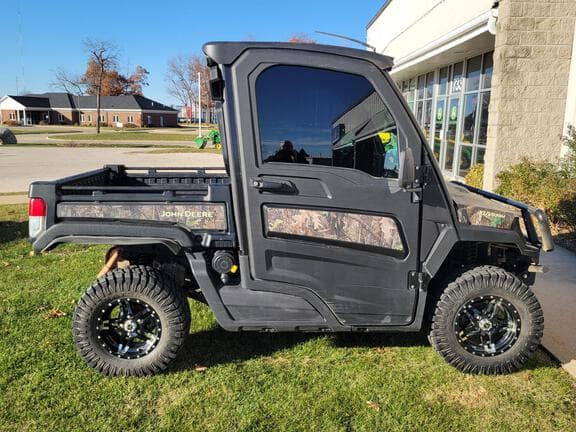 Image of John Deere XUV 835M equipment image 4