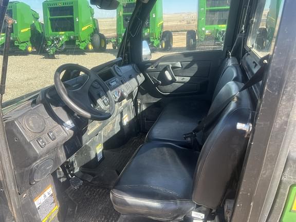 Image of John Deere XUV 835M equipment image 3