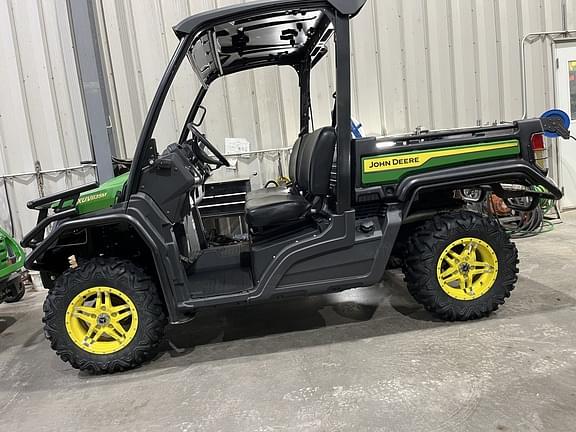 Image of John Deere XUV 835M equipment image 3