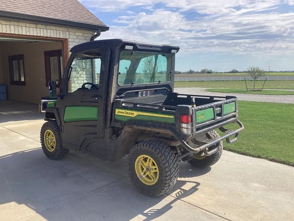 Image of John Deere XUV 835M equipment image 4