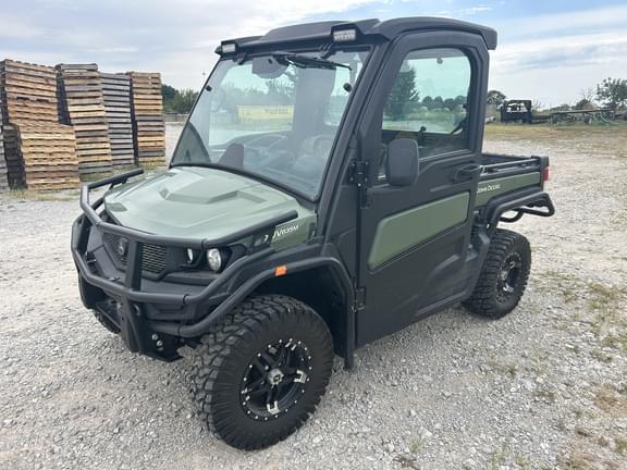 Image of John Deere XUV 835M Primary image