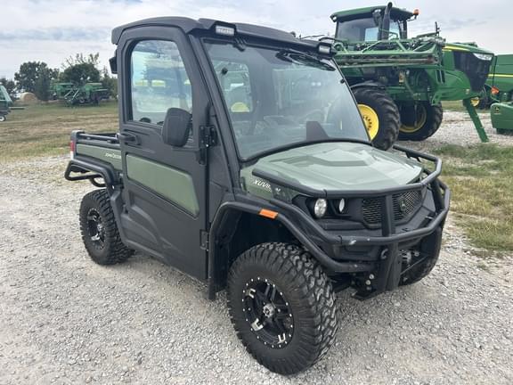 Image of John Deere XUV 835M equipment image 3