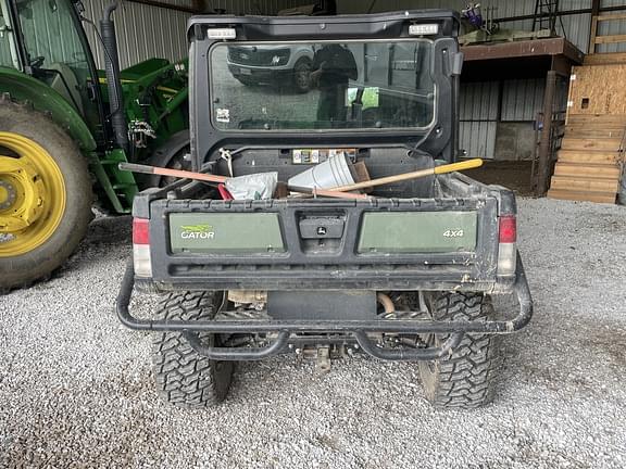 Image of John Deere XUV 835M equipment image 1
