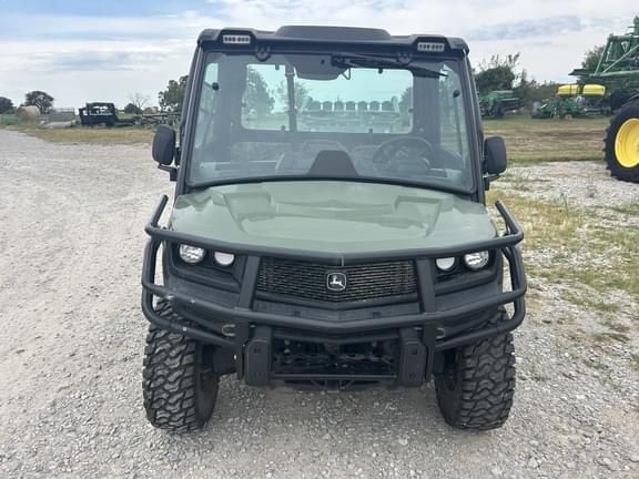 Image of John Deere XUV 835M equipment image 2