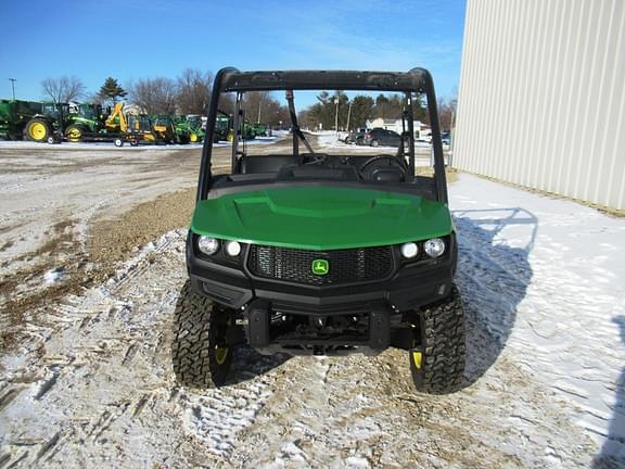 Image of John Deere XUV 835M equipment image 3