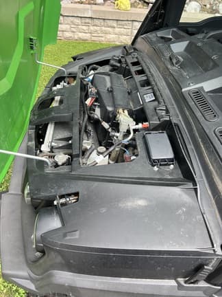 Image of John Deere XUV 835M equipment image 4