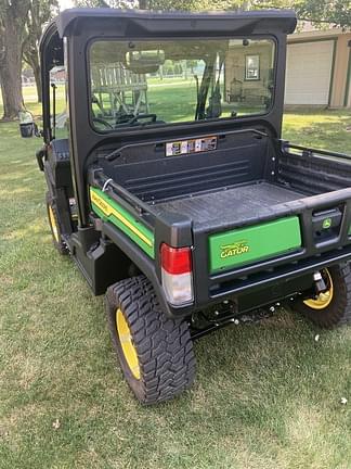 Image of John Deere XUV 835M equipment image 2