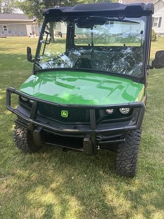 Image of John Deere XUV 835M equipment image 1