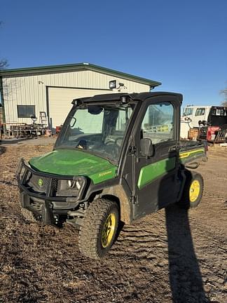 Image of John Deere XUV 835M Primary image