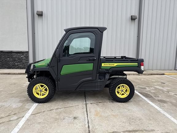 Image of John Deere XUV 835M Primary image