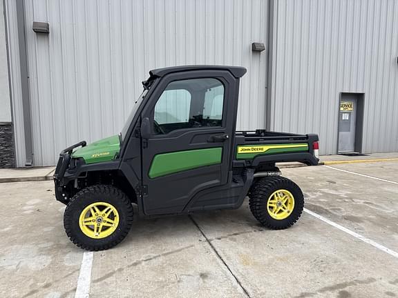 Image of John Deere XUV 835M equipment image 3