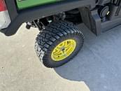 Thumbnail image John Deere XUV 835M 10