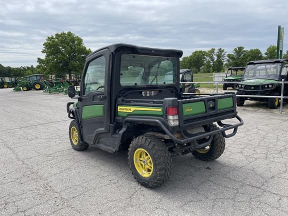 Image of John Deere XUV 835M equipment image 2