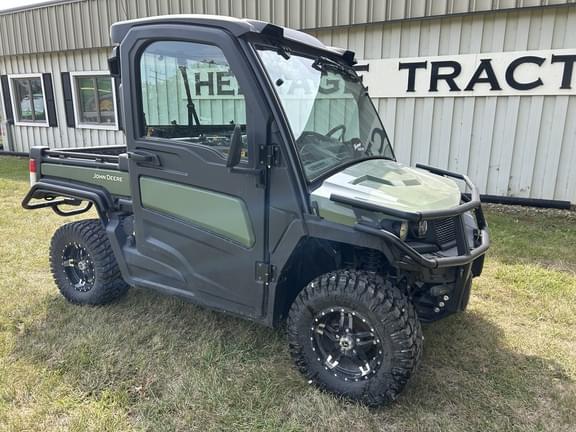 Image of John Deere XUV 835M equipment image 1