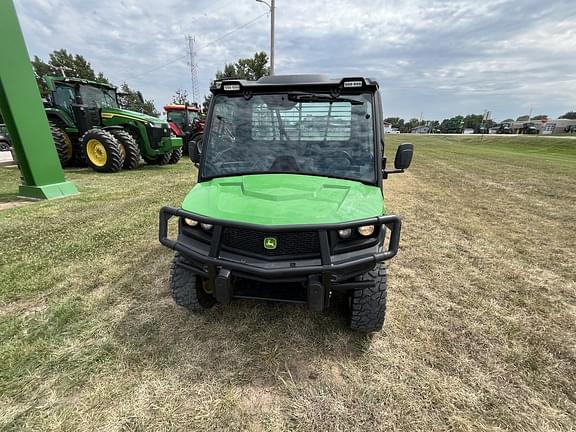 Image of John Deere XUV 835M equipment image 2