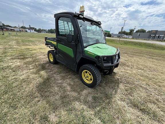 Image of John Deere XUV 835M equipment image 4