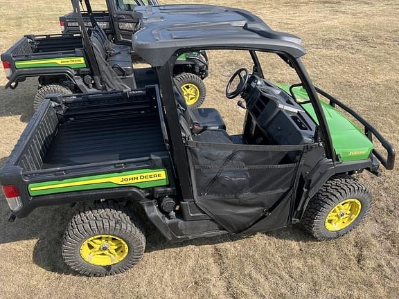 Image of John Deere XUV 835M equipment image 3