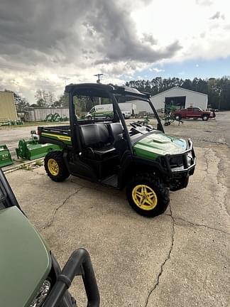 Image of John Deere XUV 835M equipment image 4
