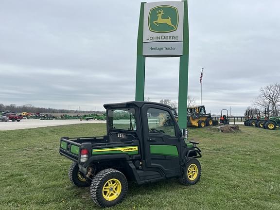 Image of John Deere XUV 835M equipment image 1