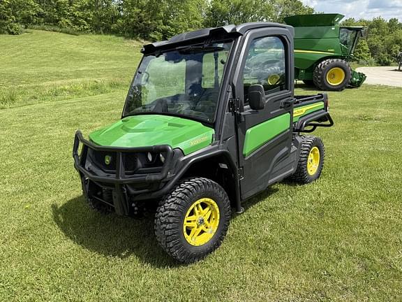 Image of John Deere XUV 835M equipment image 1