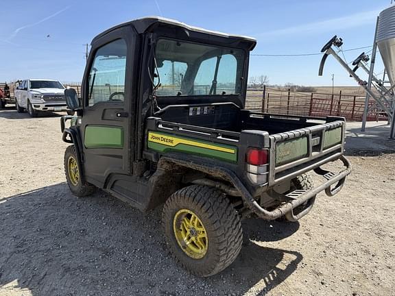 Image of John Deere XUV 835M equipment image 3