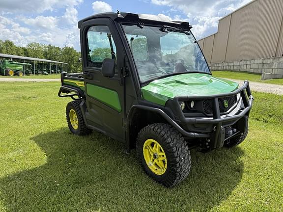 Image of John Deere XUV 835M equipment image 3