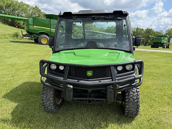Image of John Deere XUV 835M equipment image 2
