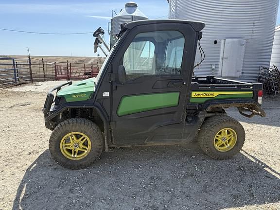 Image of John Deere XUV 835M equipment image 2