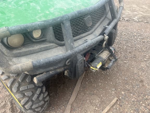 Image of John Deere XUV 835M equipment image 1