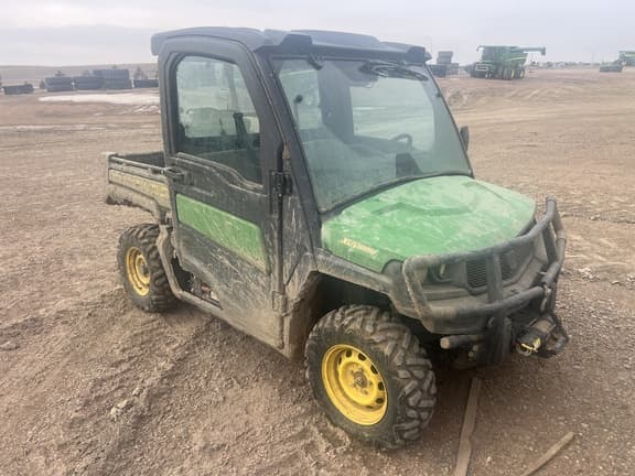 Image of John Deere XUV 835M equipment image 4