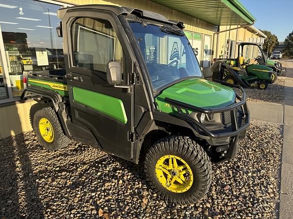 Image of John Deere XUV 835M Primary image