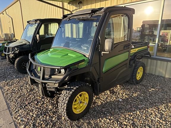 Image of John Deere XUV 835M equipment image 2