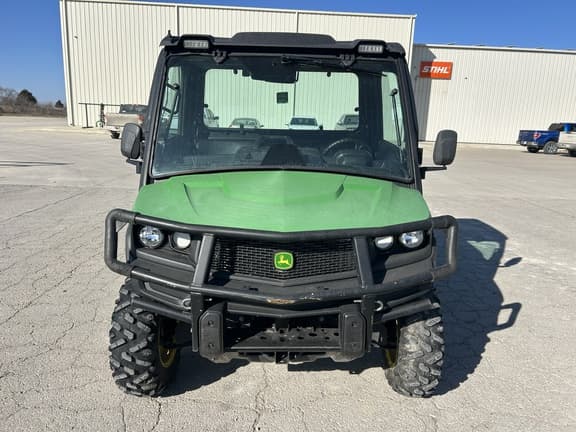 Image of John Deere XUV 835M equipment image 4