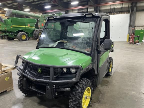Image of John Deere XUV 835M Primary image