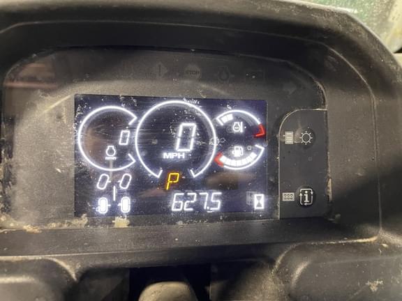 Image of John Deere XUV 835M equipment image 4