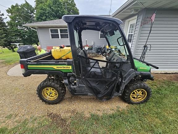 Image of John Deere XUV 835M equipment image 2