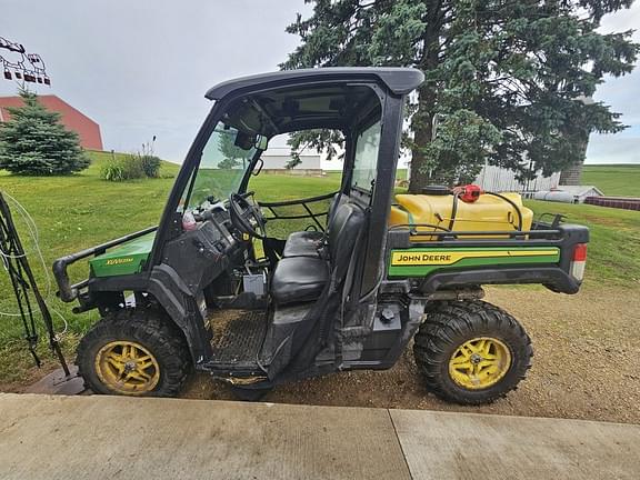 Image of John Deere XUV 835M Primary image