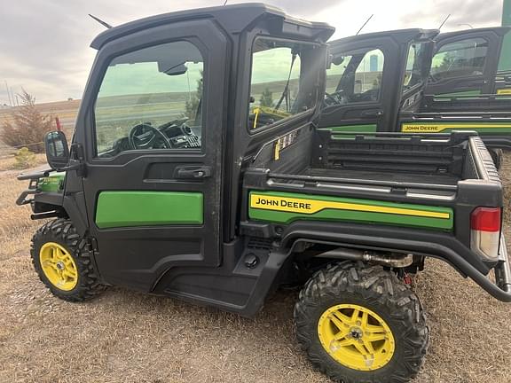 Image of John Deere XUV 835M equipment image 3