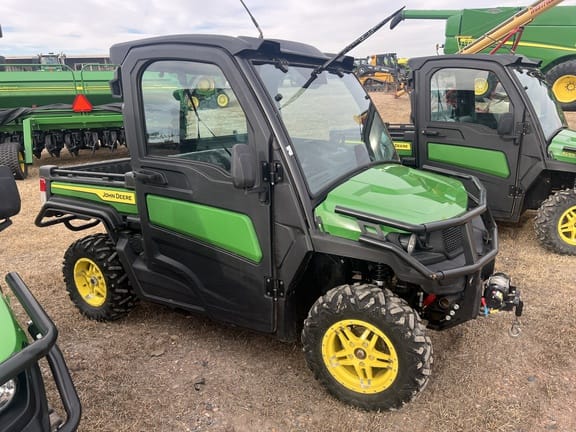 2023 John Deere XUV 835M Equipment Image0