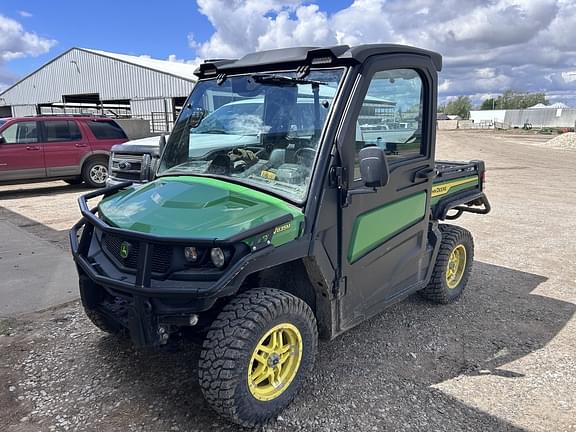 Image of John Deere XUV 835M equipment image 1