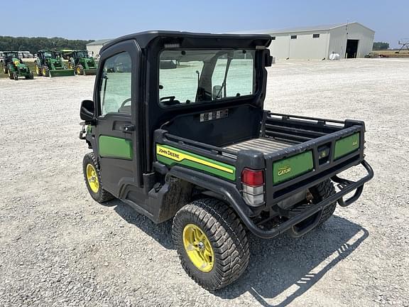 Image of John Deere XUV 835M equipment image 3