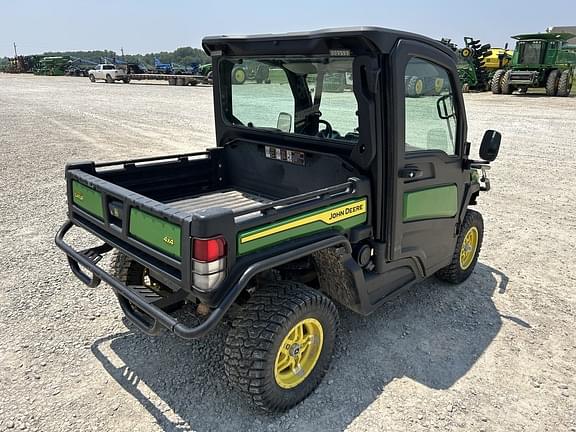 Image of John Deere XUV 835M equipment image 2