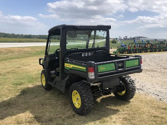 Image of John Deere XUV 835M equipment image 3