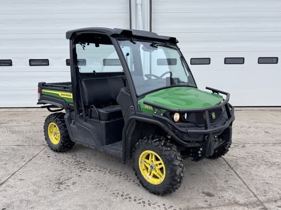 Image of John Deere XUV 835M Primary image