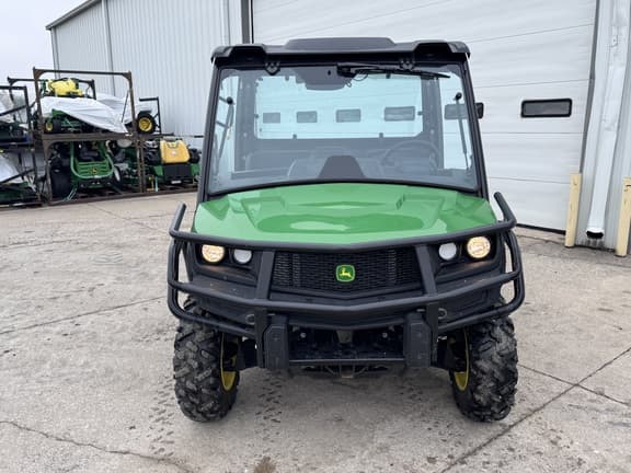 Image of John Deere XUV 835M equipment image 1