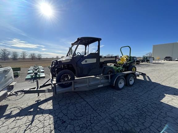 Image of John Deere XUV 835M equipment image 3